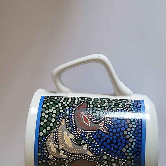 TOBWABBA ART Aboriginal Australia Dolphins Coffee Mug. 1994. - Picture 4 of 10